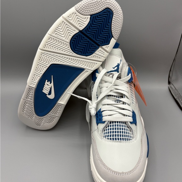 Size 9 - Air Jordan 4 Retro 2024 Military Blue - Picture 3 of 6